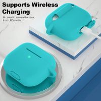 Изумрудно-зелёный силиконовый чехол Protective Silicone для AirPods 3