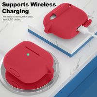 Красный силиконовый чехол Protective Silicone для AirPods 3