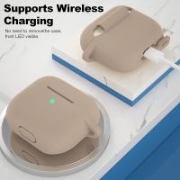 Молочный силиконовый чехол Protective Silicone для AirPods 3
