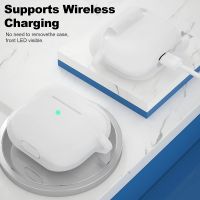 Светлый силиконовый чехол Protective Silicone для AirPods 3