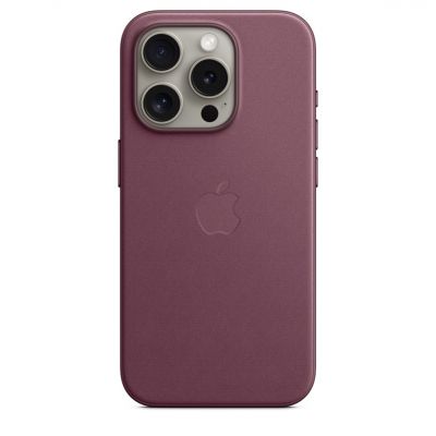 Накладка Apple FineWoven Case с MagSafe для iPhone 15 Pro Max, бордовый