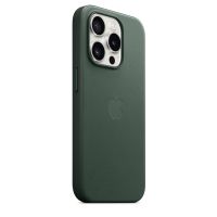 Накладка Apple FineWoven Case с MagSafe для iPhone 15 Pro, зелёный