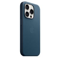 Накладка Apple FineWoven Case с MagSafe для iPhone 15 Pro, синий