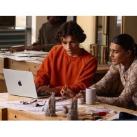 Apple MacBook Pro 14 (2025), M5 (10C CPU, 10C GPU), 24 GB, 1 TB SSD, Нано-текстура, «Чёрный космос»